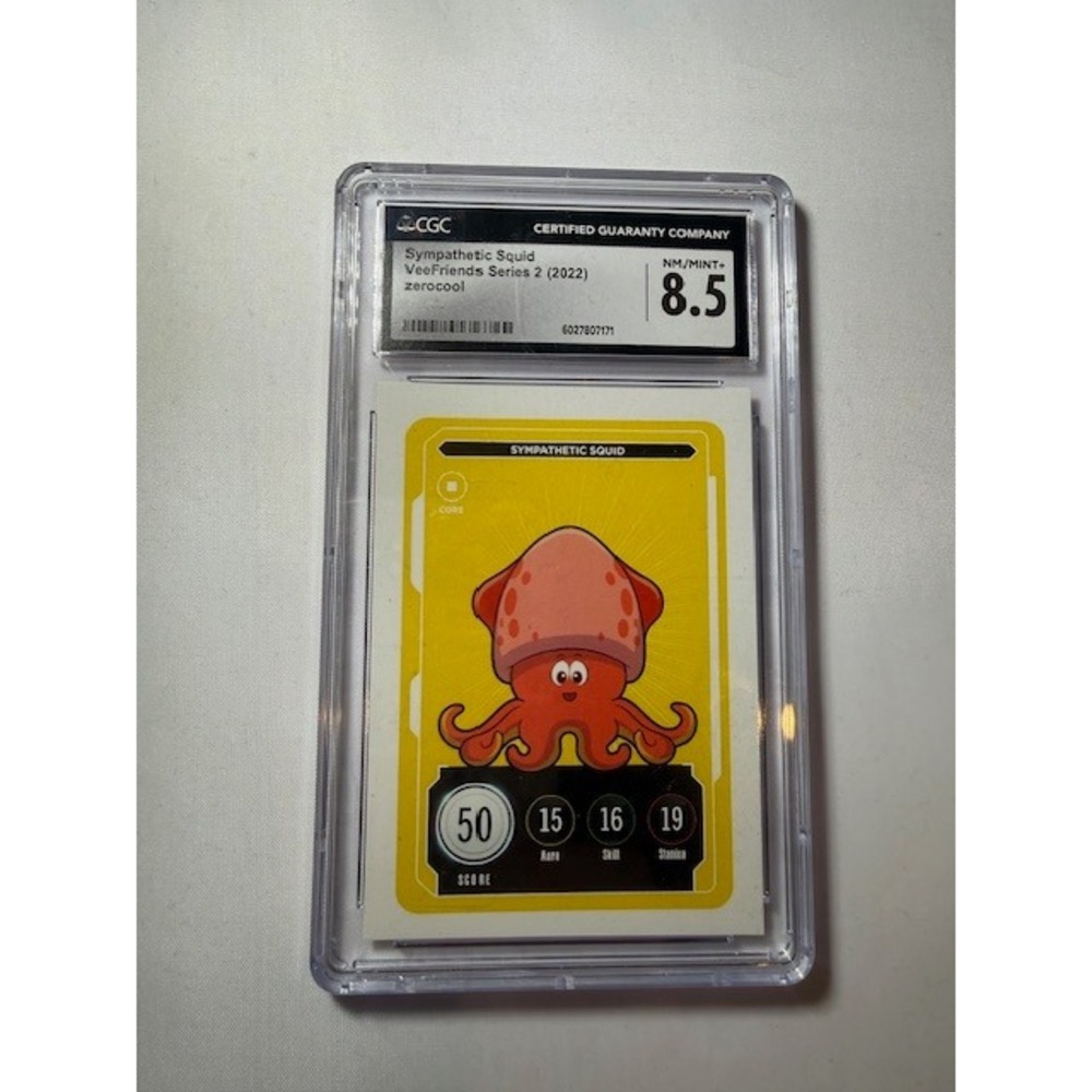 CGC 8.5 Sympathetic Squid VeeFriends Series 2 2022 Zerocool Core Trading Card - Picture 1 of 2